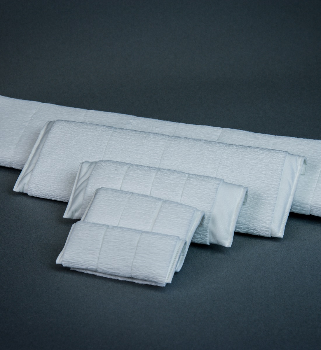 All-In-One’s customizable elastic straps